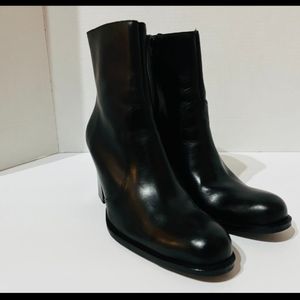 Valerie ankle boots
